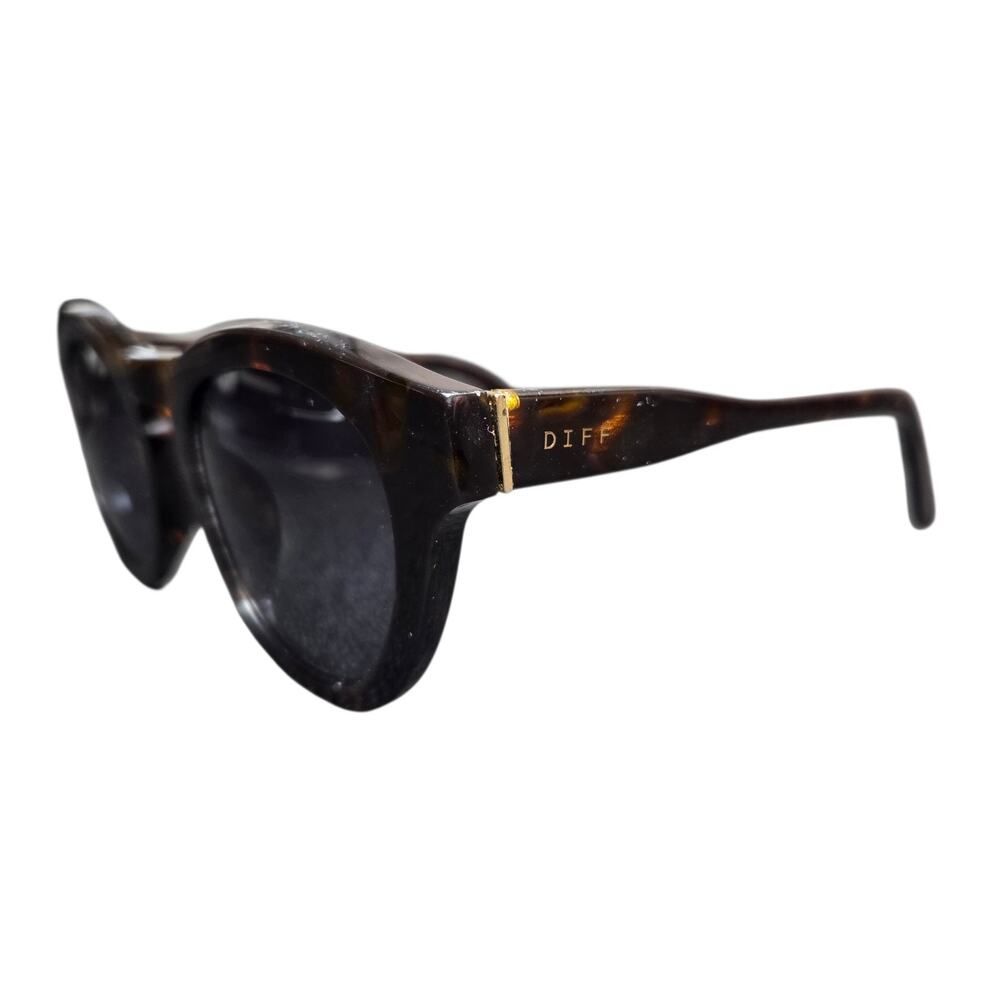 DIFF EYEWEAR DIME 2 Brown Tortoise Plastic Round Sunglasses